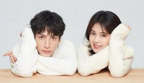 吃饭情侣爆料视频,甜蜜瞬间引发网友热议 第1张 吃饭情侣爆料视频,甜蜜瞬间引发网友热议 第1张